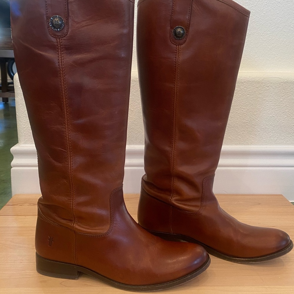 Frye Melissa Button Boot - Picture 2 of 13